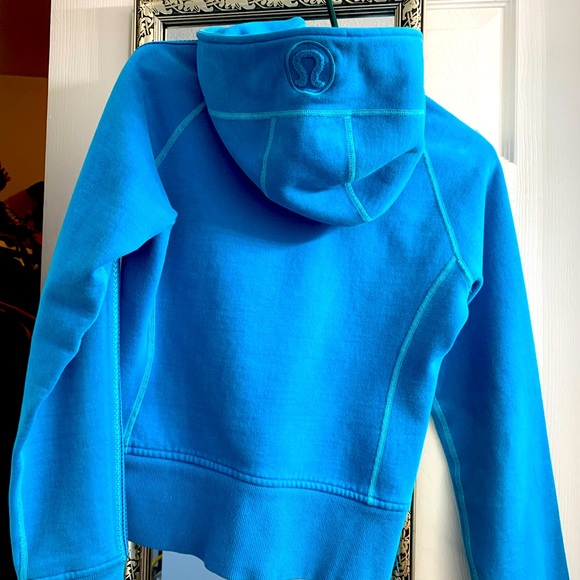 Vintage limited edition LuluLemon scuba hoodie - Picture 2 of 2